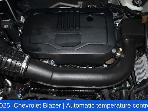 Used 2025 Chevrolet Blazer LT image 7
