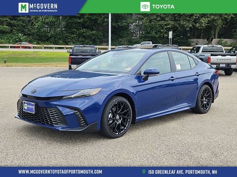 New 2026 Toyota Camry Hybrid AWD/4WD image 1