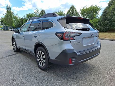 Used 2020 Subaru Outback Premium w/ Popular Package #1 image 4