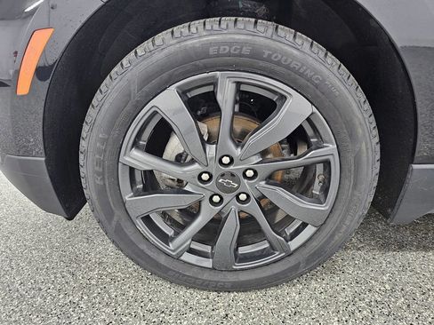 Used 2023 Chevrolet Equinox RS FWD image 9