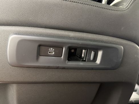 Used 2020 BMW X5 sDrive40i w/ Premium Package RWD image 18