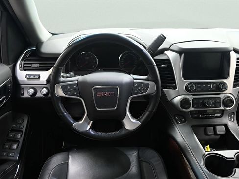 Used 2019 GMC Yukon SLT w/ Graphite Performance Edition image 13