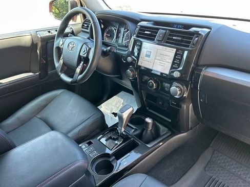 Used 2021 Toyota 4Runner TRD Off-Road Premium w/ Moonroof Package AWD/4WD image 28