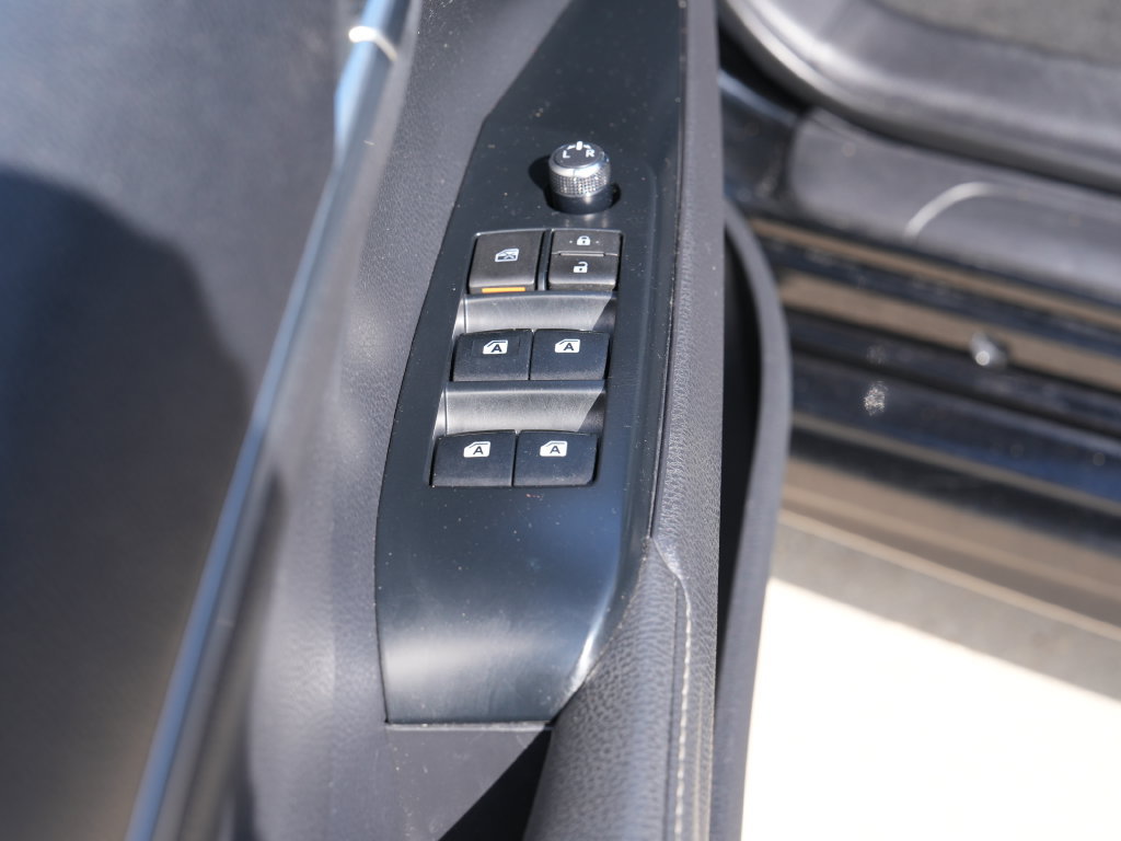 Used 2019 Toyota Camry XSE FWD image 27