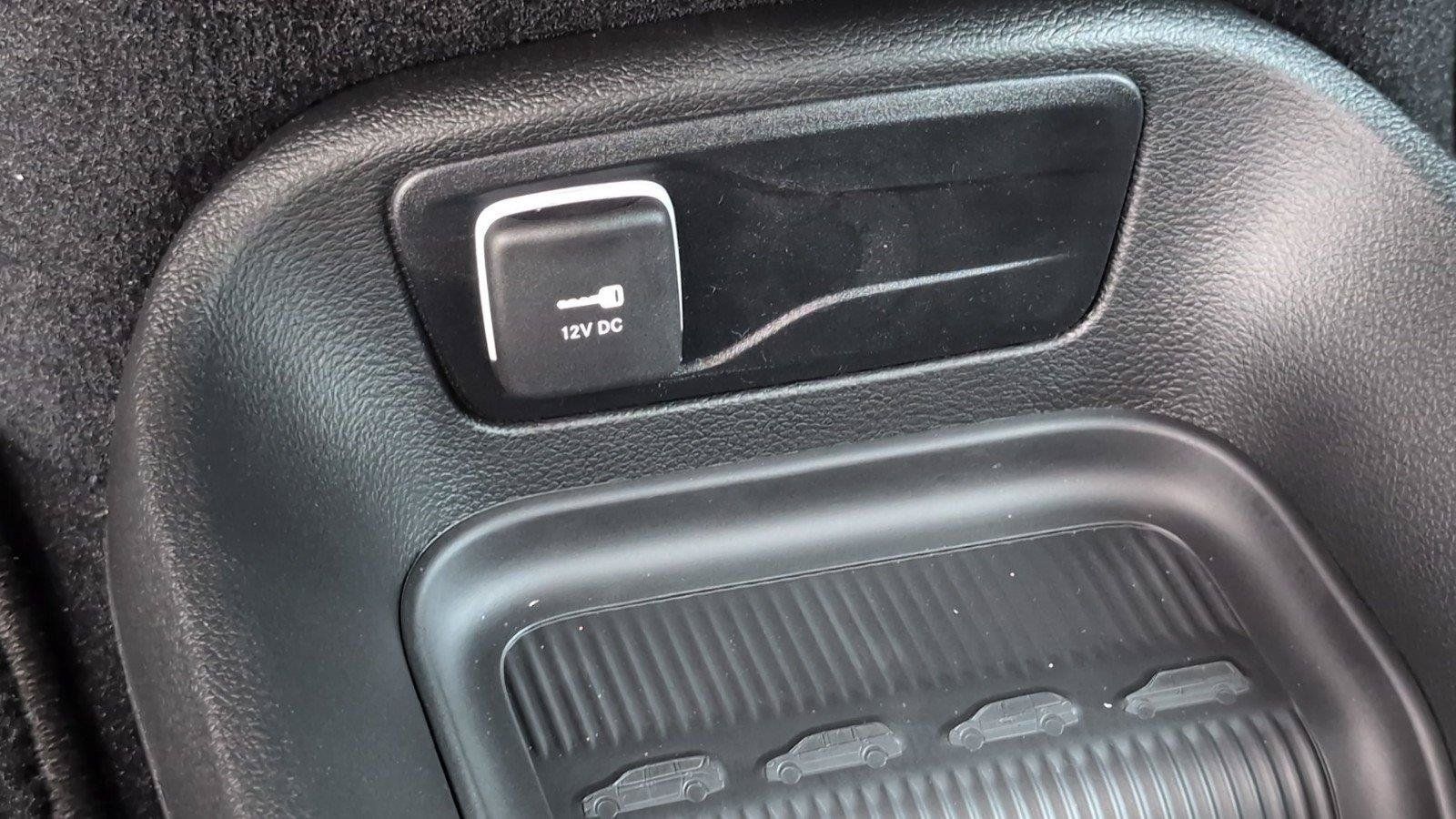 New 2027 Chrysler Pacifica Select FWD image 26