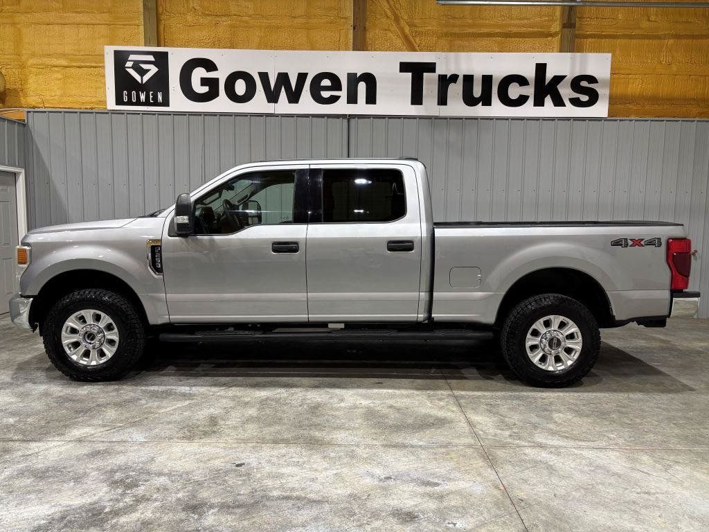 Used 2020 Ford F250 XLT AWD/4WD image 2