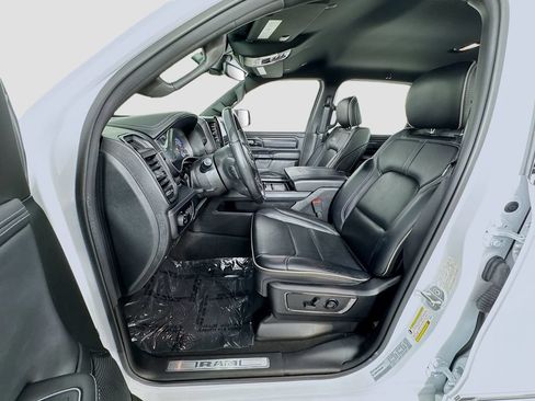Used 2022 RAM 1500 Limited w/ Body-Colour Bumper Group AWD/4WD image 11