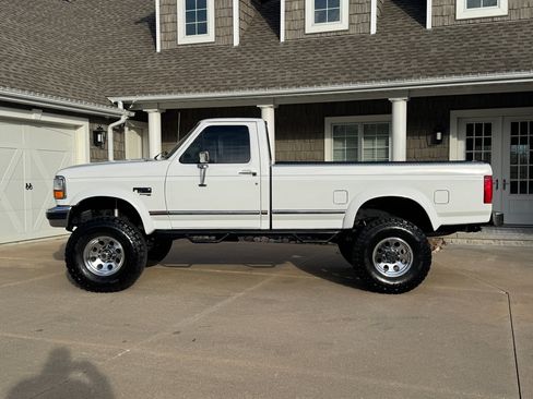 Used 1996 Ford F350 4x4 Regular Cab image 3