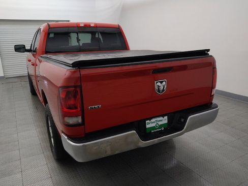 Used 2019 RAM 1500 Classic SLT RWD image 6