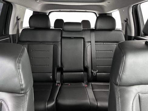 Certified 2025 Hyundai Santa Fe Limited AWD/4WD image 16