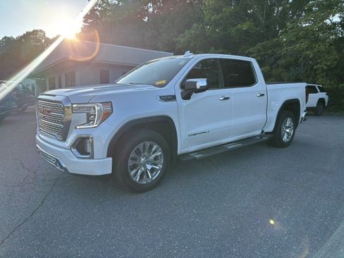 Used 2021 GMC Sierra 1500 Denali w/ Technology Package AWD/4WD image 2