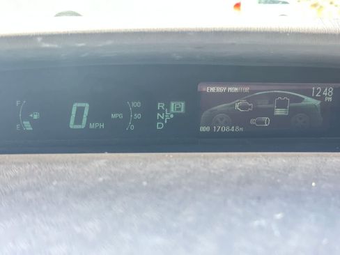 Used 2014 Toyota Prius Four FWD image 20