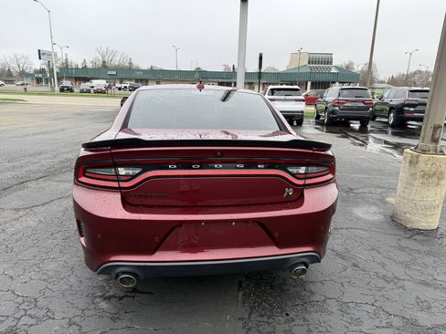 Used 2019 Dodge Charger Scat Pack image 4