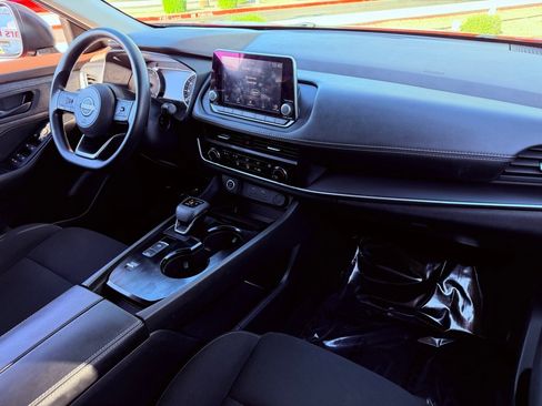 Certified 2023 Nissan Rogue S image 13