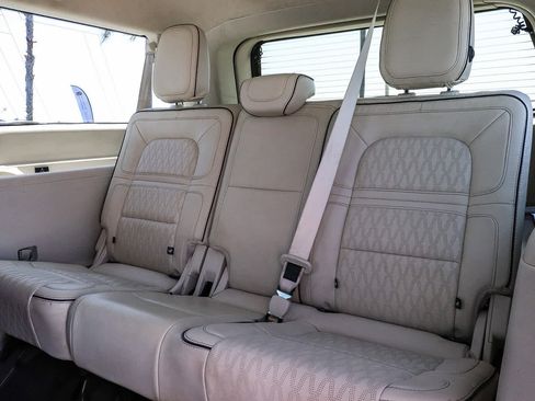 Used 2021 Lincoln Navigator L Black Label w/ Cargo Convenience Package AWD/4WD image 29