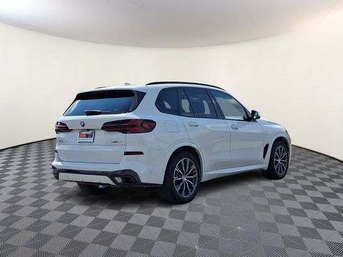 Used 2024 BMW X5 xDrive40i w/ M Sport Package AWD/4WD image 5