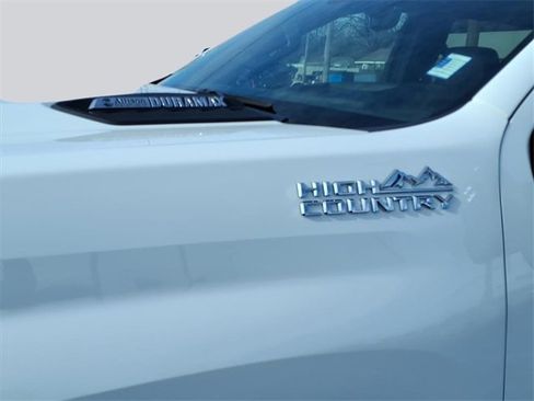 Used 2024 Chevrolet Silverado 2500 High Country w/ High Country Premium Package image 21
