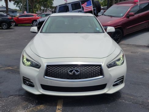 Used 2015 INFINITI Q50 w/ Moonroof Package RWD image 2