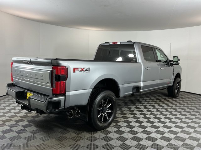 Used 2024 Ford F350 Platinum AWD/4WD image 4