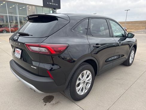 Certified 2025 Ford Escape Active image 28