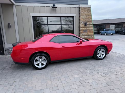 Used 2023 Dodge Challenger SXT RWD image 30