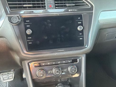 Used 2021 Volkswagen Tiguan S FWD image 4