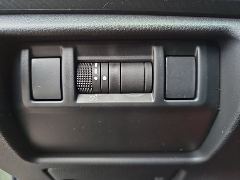 New 2026 Subaru Crosstrek 2.0i Premium AWD/4WD image 30