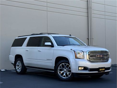 Used 2015 GMC Yukon XL SLT w/ Open Road Package AWD/4WD image 36