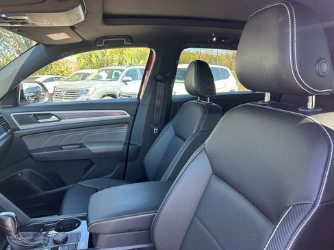 Used 2023 Volkswagen Atlas Cross Sport SEL R-Line image 17