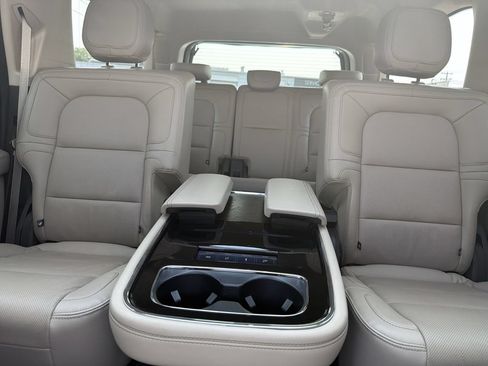 Certified 2024 Lincoln Navigator L Reserve AWD/4WD image 21