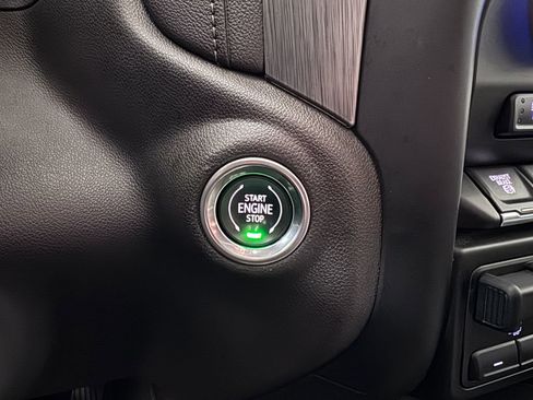 Certified 2022 GMC Sierra 3500 Denali w/ Denali Ultimate Package image 25