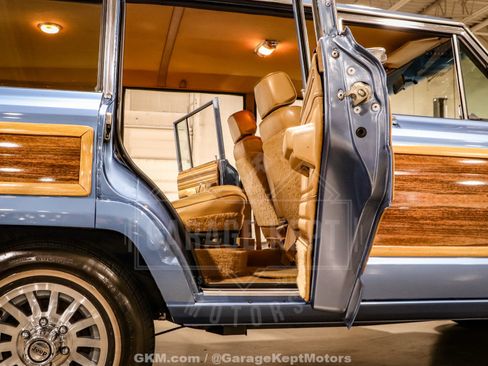 Used 1987 Jeep Grand Wagoneer AWD/4WD image 76