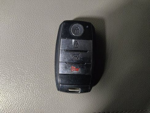 Used 2018 Kia Sportage EX image 32