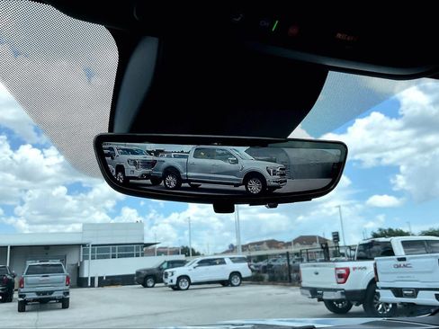Used 2025 GMC Yukon XL Denali w/ Denali Reserve Package RWD image 33