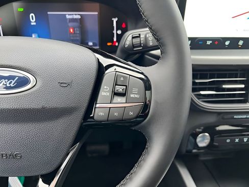 New 2026 Ford Escape SE FWD image 36