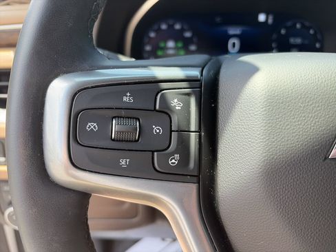 Used 2023 Chevrolet Tahoe Premier w/ Premium Package 2 AWD/4WD image 22