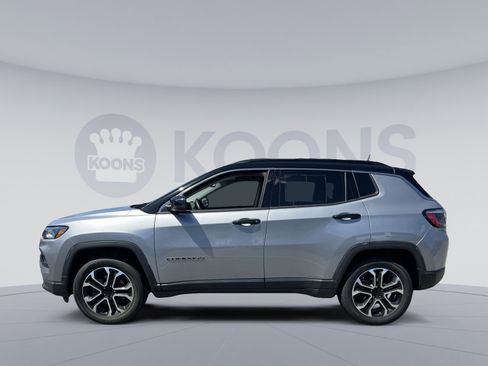 Used 2022 Jeep Compass Limited AWD/4WD image 13