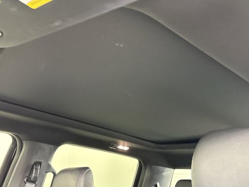 Certified 2018 Ford F150 Raptor w/ Equipment Group 802A Luxury image 18