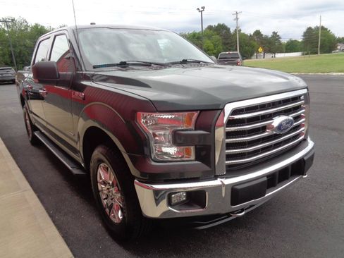 Used 2015 Ford F150 XLT w/ Equipment Group 302A Luxury AWD/4WD image 4