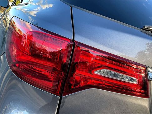 Used 2020 Acura MDX image 28