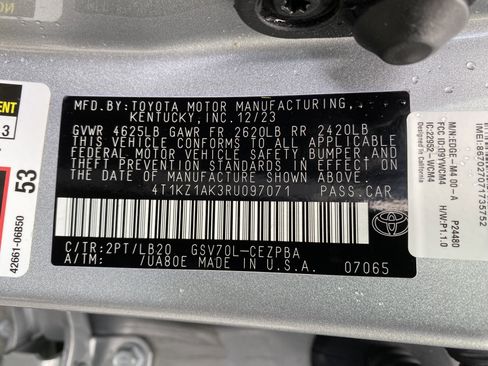 Used 2024 Toyota Camry XSE FWD image 39