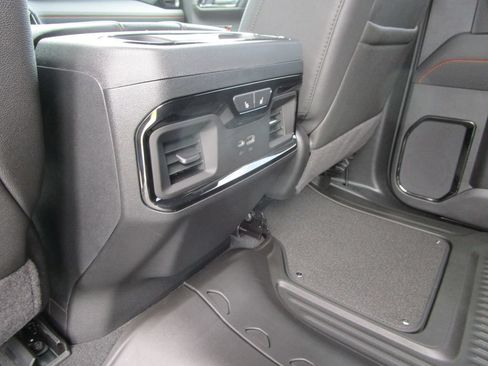 New 2026 GMC Sierra 1500 AT4 w/ AT4 Premium Package AWD/4WD image 24