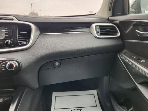 Used 2016 Kia Sorento AWD image 15