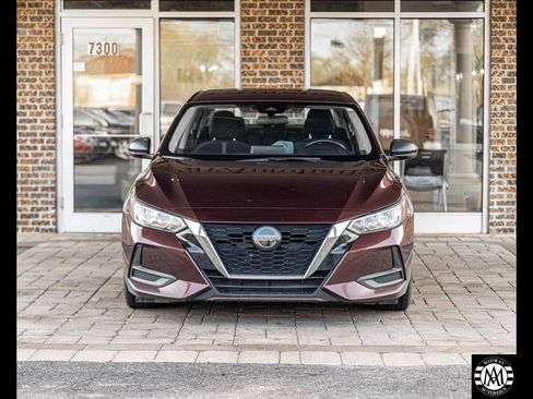 Used 2022 Nissan Sentra SV FWD image 2