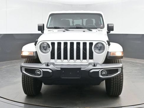 Used 2020 Jeep Gladiator Overland AWD/4WD image 3