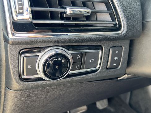 Used 2020 Lincoln Navigator L Reserve w/ Equipment Group 208A Reserve AWD/4WD image 20