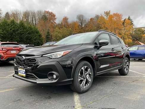 Used 2024 Subaru Crosstrek 2.0i Premium w/ Crosstrek Mirror Package AWD/4WD image 3