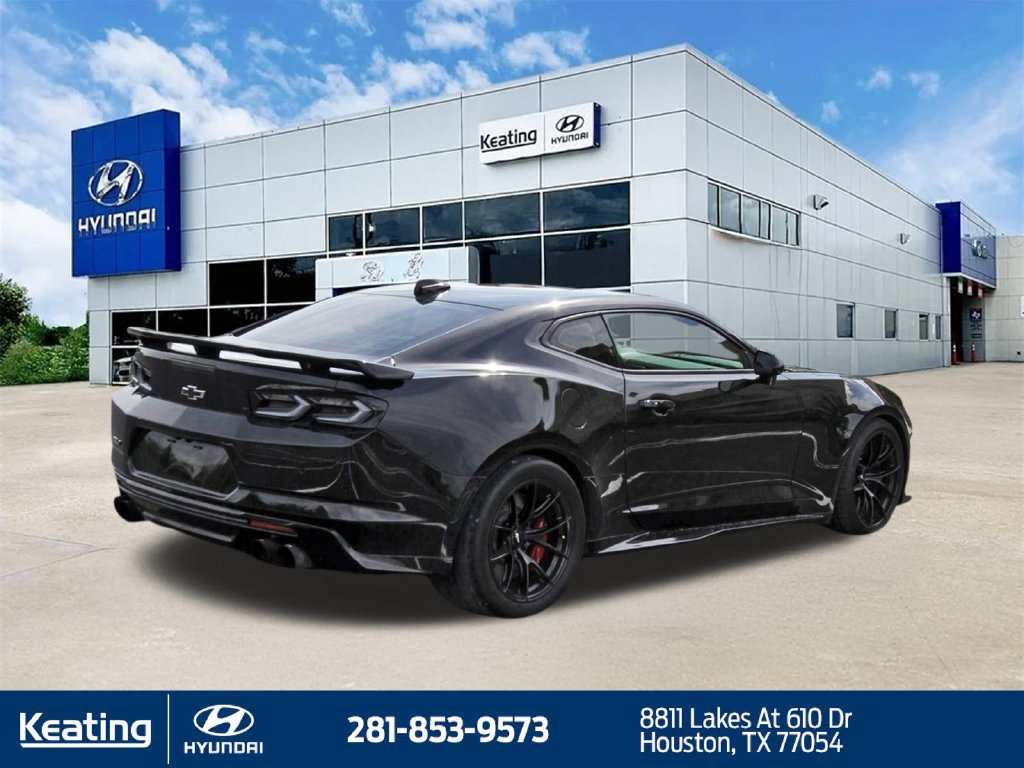 Used 2020 Chevrolet Camaro ZL1 RWD image 5