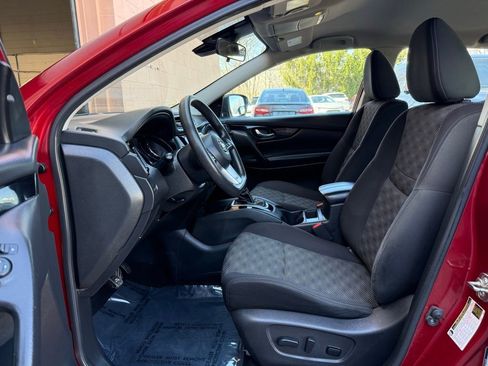 Used 2019 Nissan Rogue Sport SV image 10