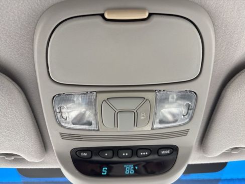 Used 2007 Toyota Sienna CE image 17